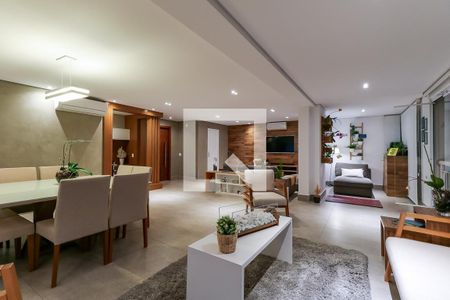 Apartamento para alugar com 177m², 3 quartos e 3 vagas Apartamento para alugar com 177m², 3 quartos e 3 vagasSala e Varanda Integrada