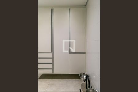 Apartamento para alugar com 177m², 3 quartos e 3 vagas Apartamento para alugar com 177m², 3 quartos e 3 vagasÁrea de Serviço