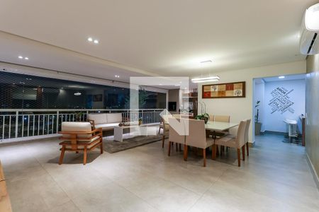Sala de apartamento para alugar com 3 quartos, 177m² em Jardim Monte Kemel, São Paulo