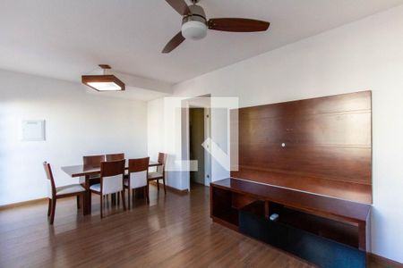 Sala de casa para alugar com 3 quartos, 82m² em Chácara Ondas Verdes, Cotia