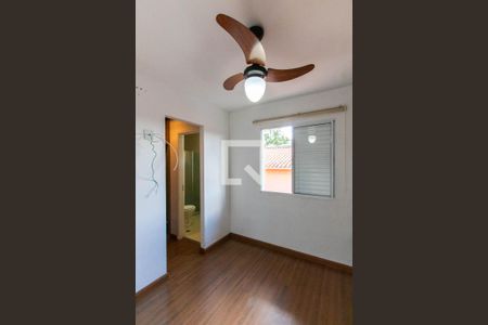 Casa para alugar com 82m², 3 quartos e 2 vagasSuíte