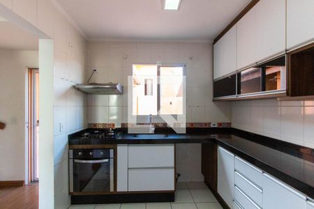 Casa para alugar com 82m², 3 quartos e 2 vagasCozinha