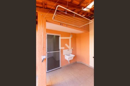 Casa para alugar com 82m², 3 quartos e 2 vagasÁrea de Serviço