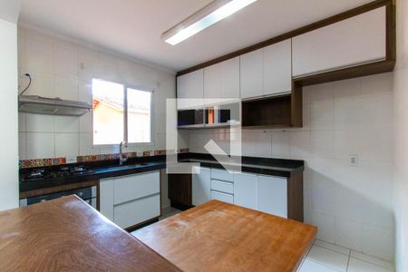 Casa para alugar com 82m², 3 quartos e 2 vagasCozinha