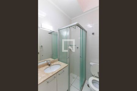 Casa para alugar com 82m², 3 quartos e 2 vagasBanheiro dos Quartos (segundo andar)