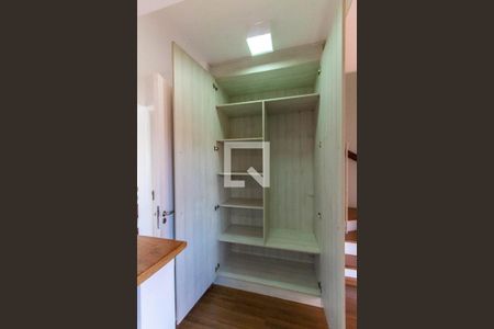 Casa para alugar com 82m², 3 quartos e 2 vagasDispensa