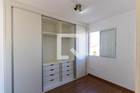 Casa para alugar com 82m², 3 quartos e 2 vagasQuarto 2