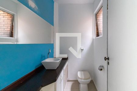 Casa à venda com 65m², 2 quartos e sem vaga Casa à venda com 65m², 2 quartos e sem vagaBanheiro
