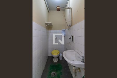 Casa à venda com 65m², 2 quartos e sem vaga Casa à venda com 65m², 2 quartos e sem vagaBanheiro de Serviço