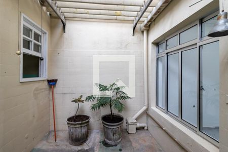Casa à venda com 65m², 2 quartos e sem vaga Casa à venda com 65m², 2 quartos e sem vagaÁrea Externa