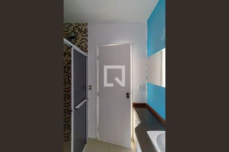 Casa à venda com 65m², 2 quartos e sem vaga Casa à venda com 65m², 2 quartos e sem vagaBanheiro