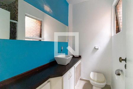 Casa à venda com 65m², 2 quartos e sem vaga Casa à venda com 65m², 2 quartos e sem vagaBanheiro