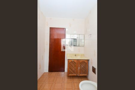 Casa para alugar com 182m², 3 quartos e 5 vagasBanheiro 1