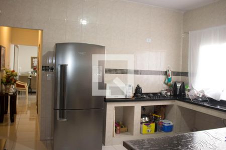 Casa à venda com 160m², 2 quartos e 2 vagas Casa à venda com 160m², 2 quartos e 2 vagasCozinha