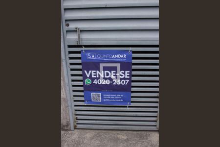 Casa à venda com 160m², 2 quartos e 2 vagas Casa à venda com 160m², 2 quartos e 2 vagasPLACA