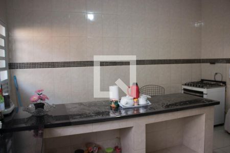 Casa à venda com 160m², 2 quartos e 2 vagas Casa à venda com 160m², 2 quartos e 2 vagasDetalhe