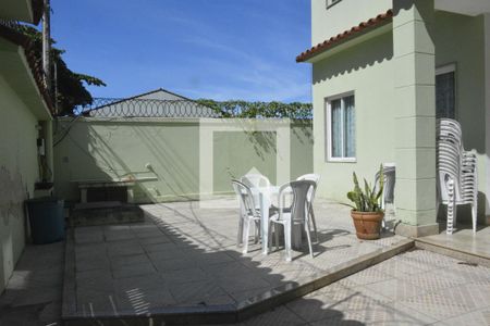 Casa para alugar com 350m², 5 quartos e 3 vagasEntrada