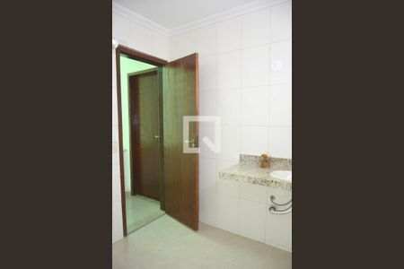 Casa para alugar com 350m², 5 quartos e 3 vagasBanheiro Corredor