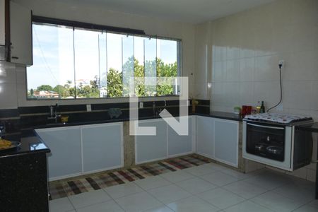 Casa para alugar com 350m², 5 quartos e 3 vagasCozinha