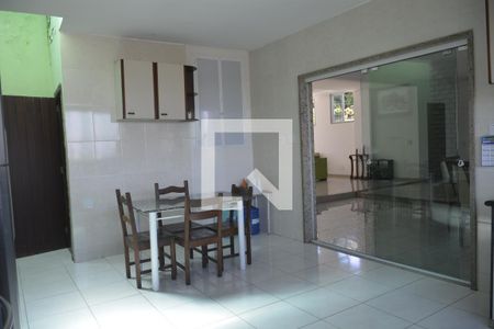 Casa para alugar com 350m², 5 quartos e 3 vagasCozinha
