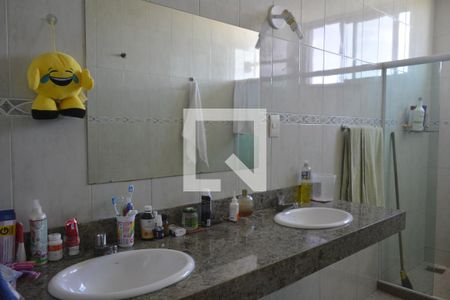 Casa para alugar com 350m², 5 quartos e 3 vagasBanheiro da Suíte 5