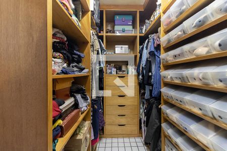 Casa à venda com 200m², 4 quartos e 1 vagaCloset da Suíte