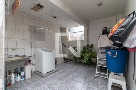 Casa à venda com 200m², 4 quartos e 1 vagaLavanderia
