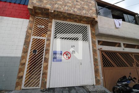 Casa para alugar com 65m², 2 quartos e 1 vagaFachada