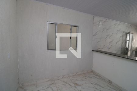 Sala de casa para alugar com 2 quartos, 65m² em Vila Tolstoi, São Paulo