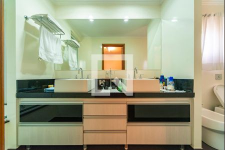 Apartamento à venda com 157m², 3 quartos e 2 vagasBanheiro do Quarto 3