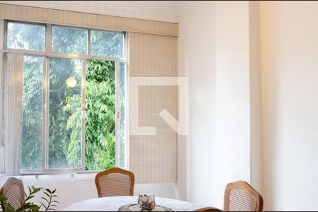 Apartamento à venda com 88m², 2 quartos e sem vaga Apartamento à venda com 88m², 2 quartos e sem vagaSala