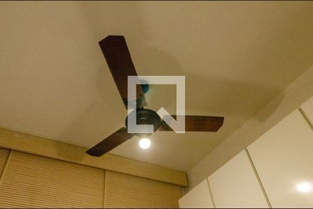 Apartamento à venda com 88m², 2 quartos e sem vaga Apartamento à venda com 88m², 2 quartos e sem vagaQuarto de Serviço