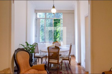 Apartamento à venda com 88m², 2 quartos e sem vaga Apartamento à venda com 88m², 2 quartos e sem vagaSala