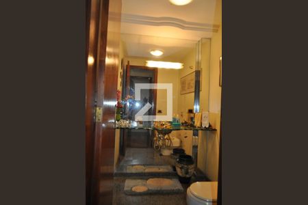 Casa à venda com 450m², 5 quartos e 5 vagasLavabo