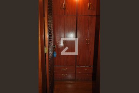 Casa à venda com 450m², 5 quartos e 5 vagasCloset do quarto 4