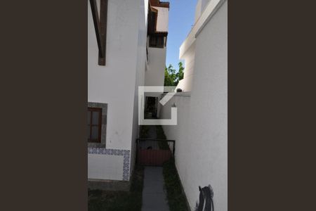 Casa à venda com 450m², 5 quartos e 5 vagasCorredor Lateral