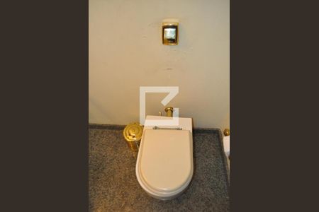 Casa à venda com 450m², 5 quartos e 5 vagasLavabo