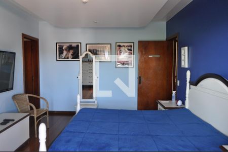 Casa à venda com 450m², 5 quartos e 5 vagasQuarto 2 - Armários