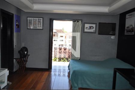 Casa à venda com 450m², 5 quartos e 5 vagasQuarto 1 - Armários