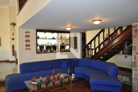 Casa à venda com 450m², 5 quartos e 5 vagasSala de Estar