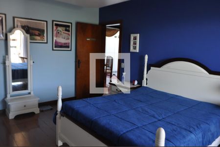 Casa à venda com 450m², 5 quartos e 5 vagasQuarto 2 - Armários