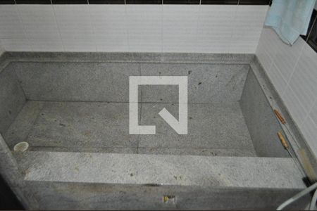 Casa à venda com 450m², 5 quartos e 5 vagasBanheiro do Quarto 1