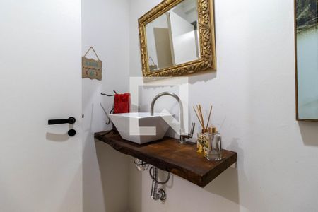 Casa para alugar com 350m², 3 quartos e 3 vagas Casa para alugar com 350m², 3 quartos e 3 vagasBanheiro 5