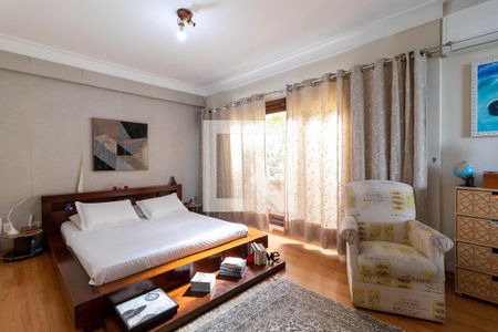 Casa para alugar com 350m², 3 quartos e 3 vagas Casa para alugar com 350m², 3 quartos e 3 vagasSuíte 3