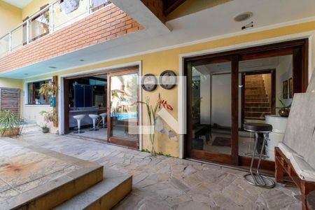 Casa para alugar com 350m², 3 quartos e 3 vagas Casa para alugar com 350m², 3 quartos e 3 vagasÁrea de Lazer