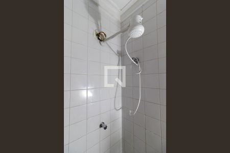 Casa para alugar com 350m², 3 quartos e 3 vagas Casa para alugar com 350m², 3 quartos e 3 vagasBanheiro de Serviço - Chuveiro Elétrico