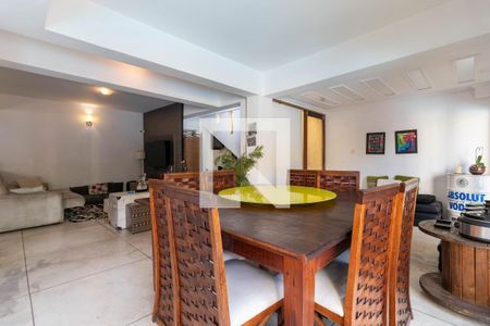 Casa para alugar com 350m², 3 quartos e 3 vagas Casa para alugar com 350m², 3 quartos e 3 vagasSala de Jantar