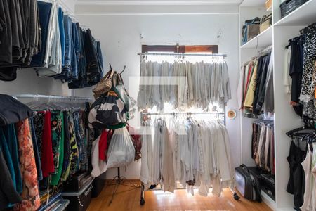 Casa para alugar com 350m², 3 quartos e 3 vagas Casa para alugar com 350m², 3 quartos e 3 vagasSuíte 2