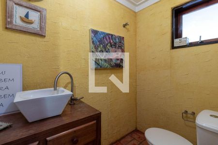 Casa para alugar com 350m², 3 quartos e 3 vagas Casa para alugar com 350m², 3 quartos e 3 vagasLavabo