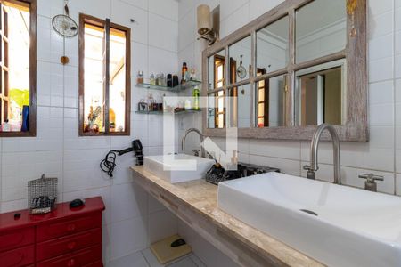 Casa para alugar com 350m², 3 quartos e 3 vagas Casa para alugar com 350m², 3 quartos e 3 vagasBanheiro da Suíte 3